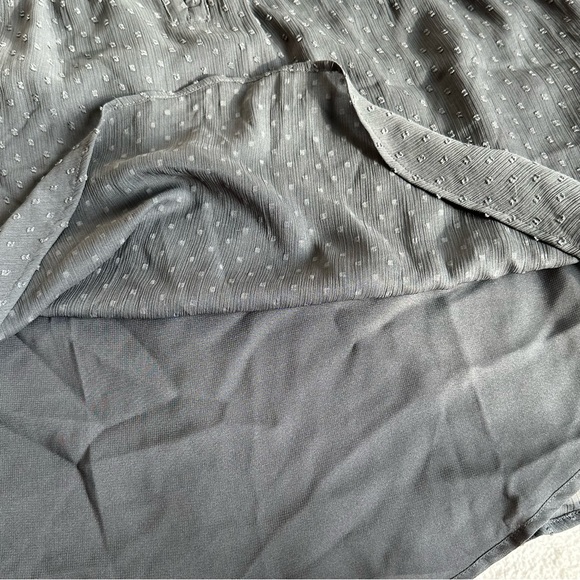 Loft Grey Swiss Clip Dot Blouse Top Flutter Butterfly Sleeves, size Medium - Picture 10 of 16